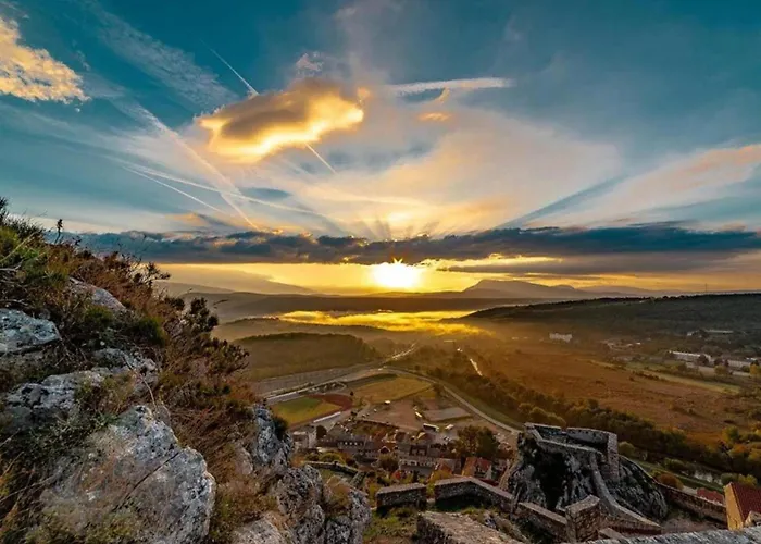 In Near Fortress * Knin