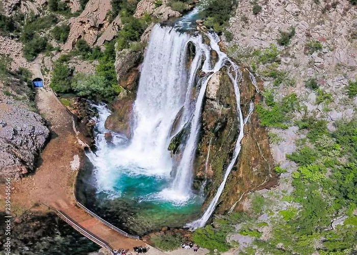 In Near Fortress * Knin